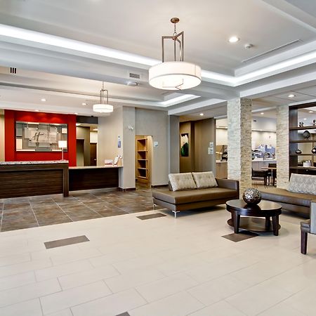 Holiday Inn Express & Suites Oshawa Downtown - Toronto Area By Ihg Exteriör bild