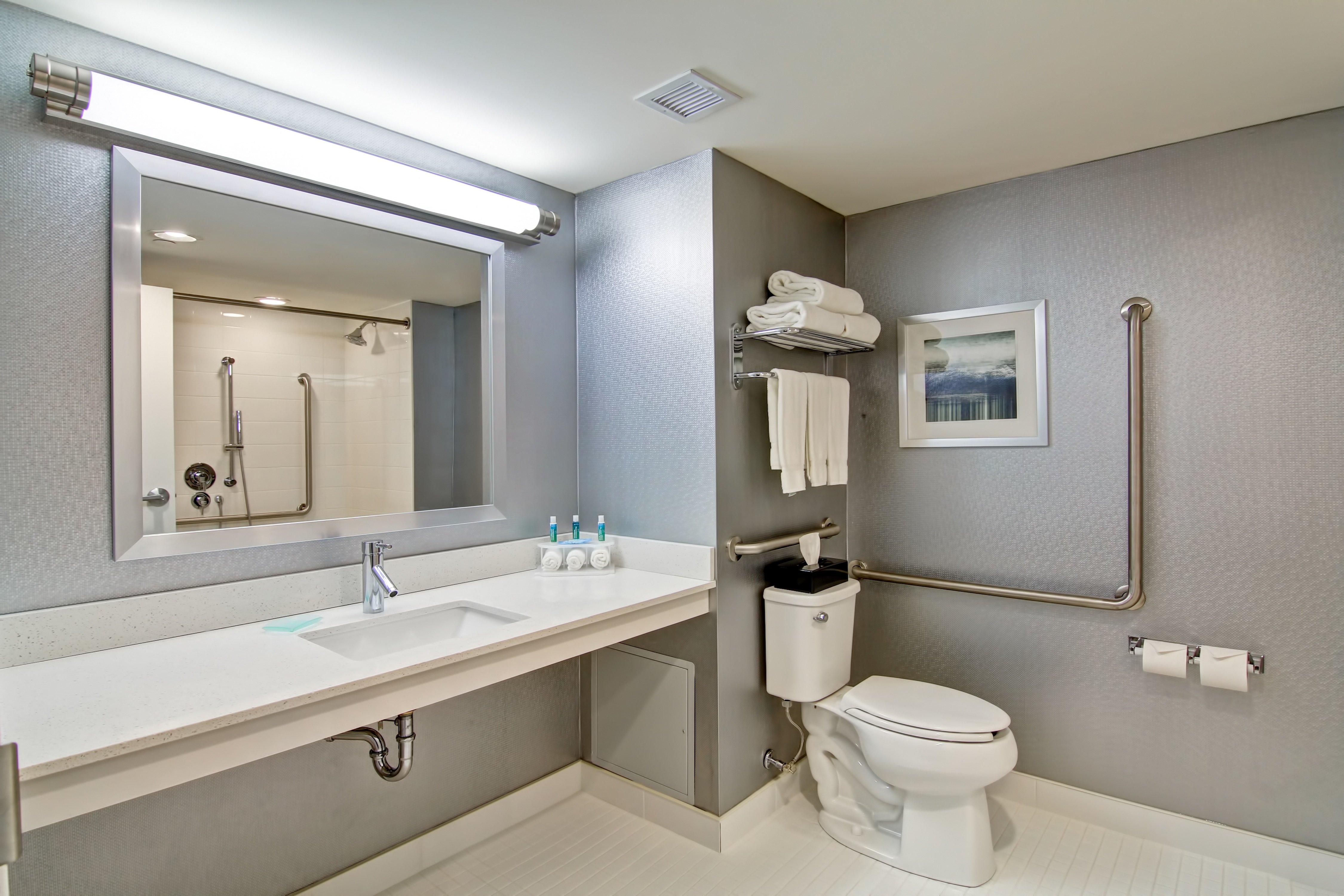 Holiday Inn Express & Suites Oshawa Downtown - Toronto Area By Ihg Exteriör bild