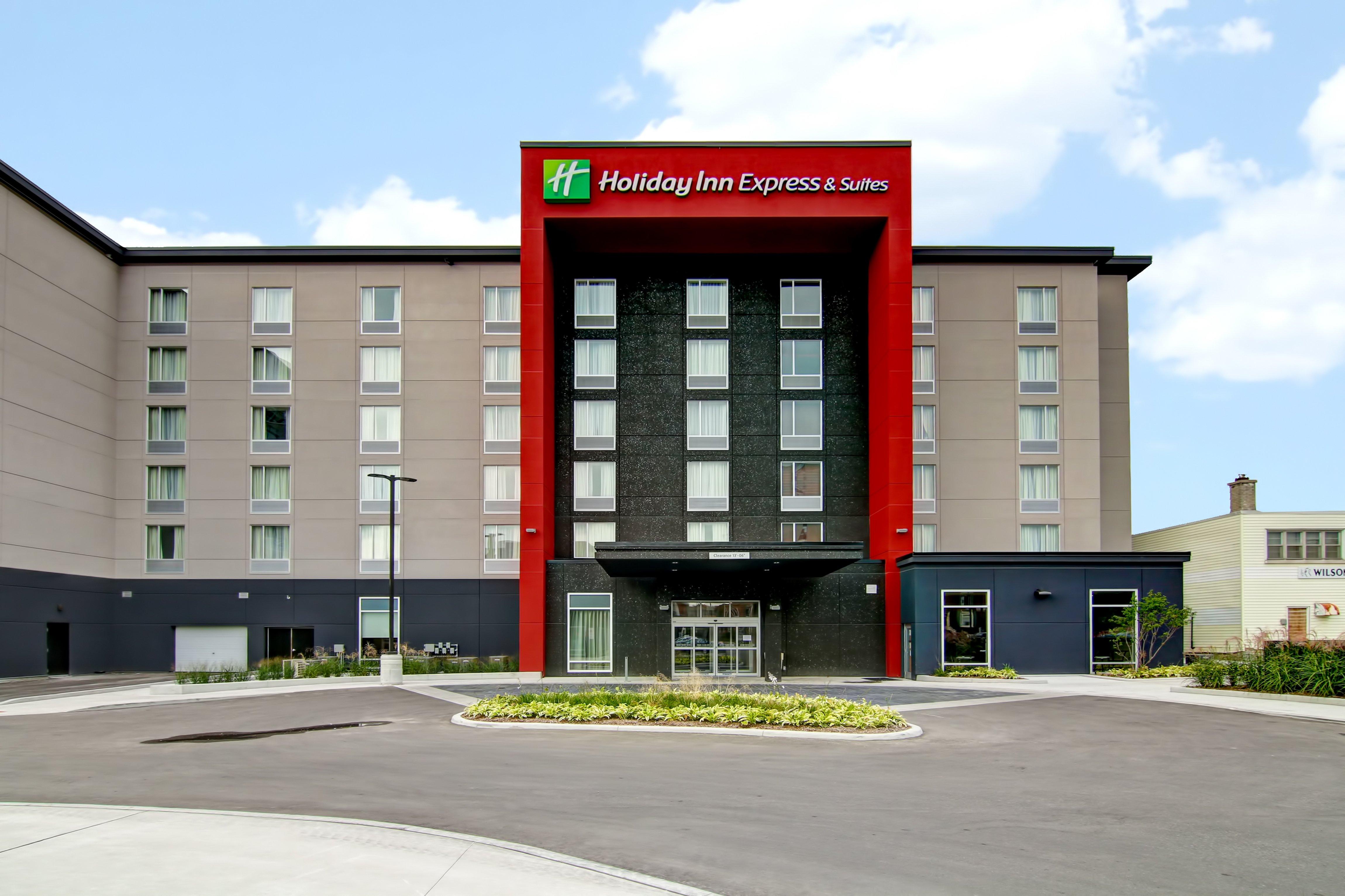 Holiday Inn Express & Suites Oshawa Downtown - Toronto Area By Ihg Exteriör bild